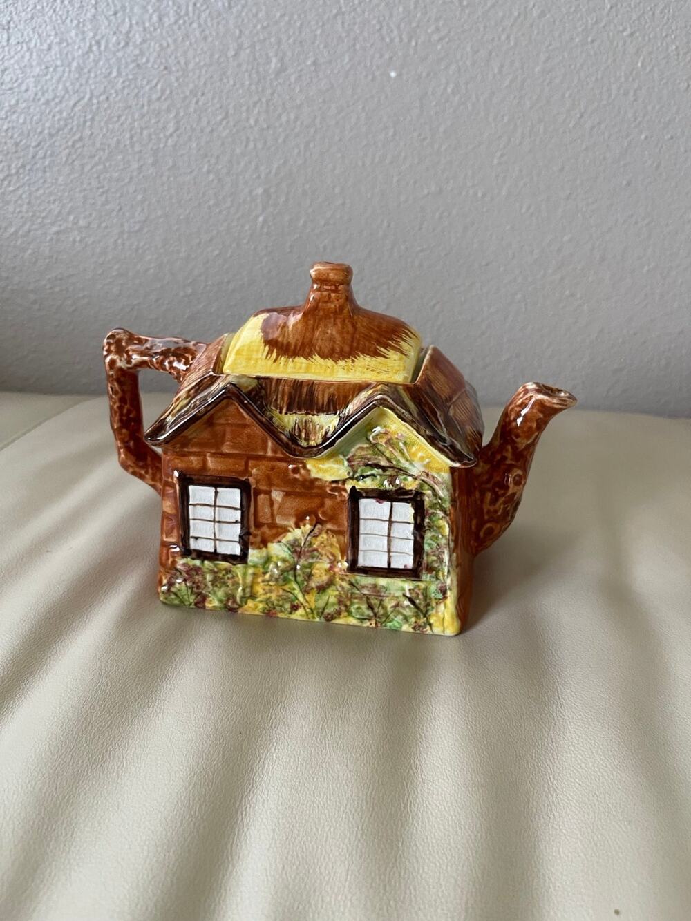 Price Kensington Cottage English Cottage Ware Teapot 1960s Vintage